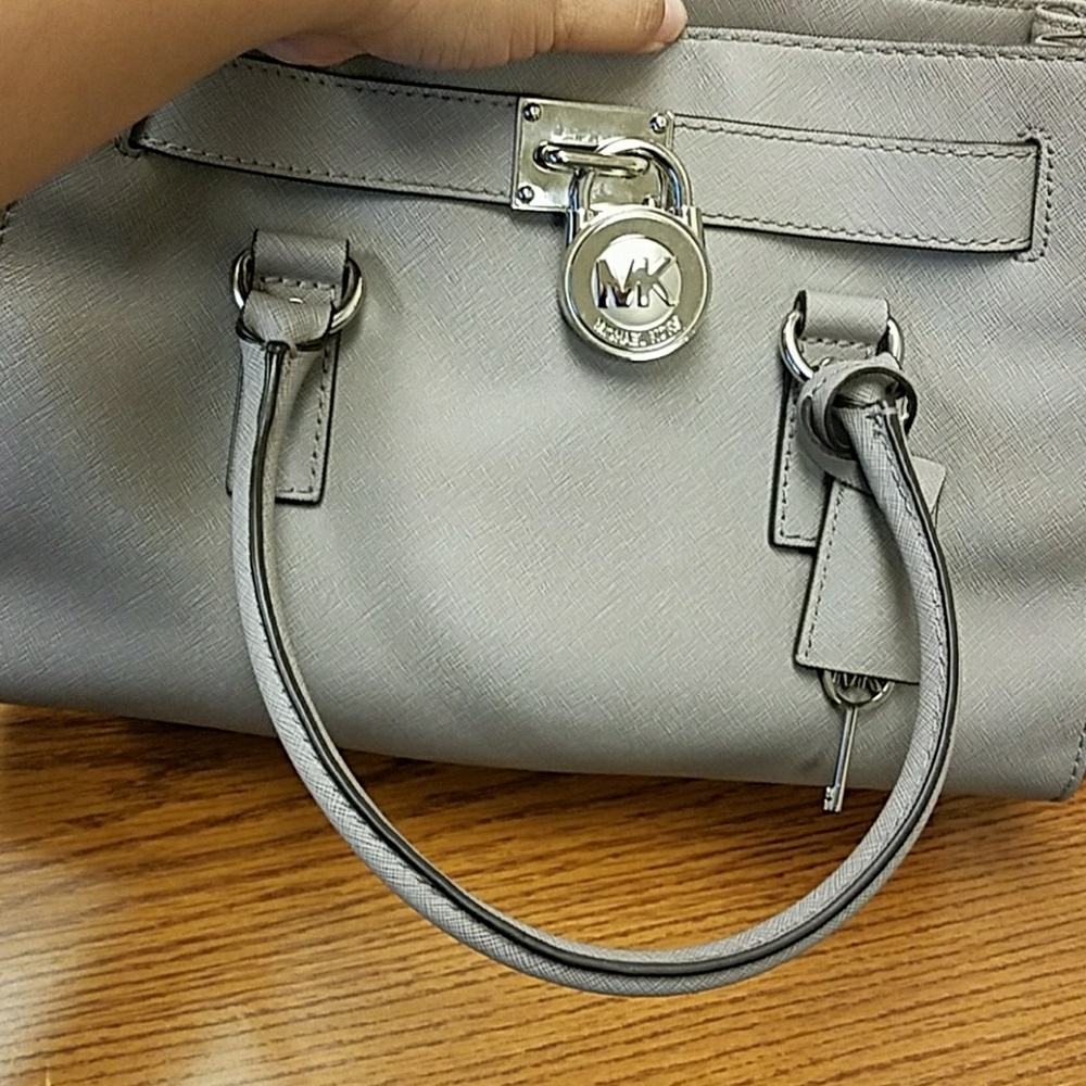 Michael Kors Hamilton medium